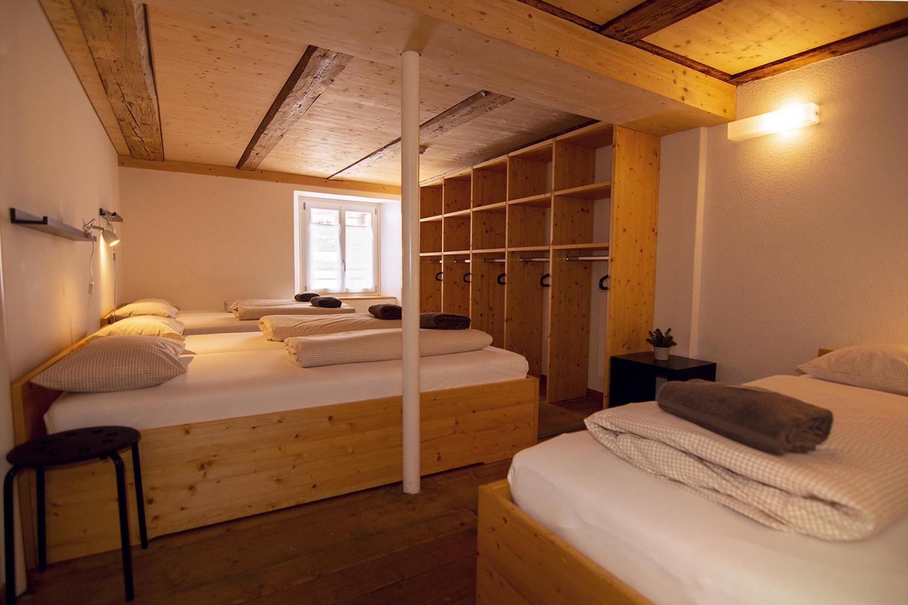 Sust Lodge Am Gotthard Хоспенталь Экстерьер фото